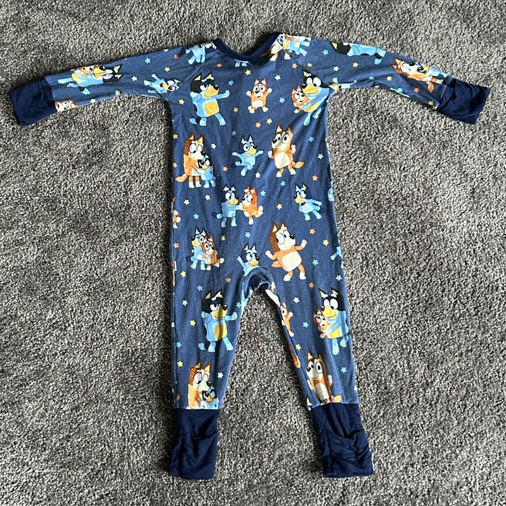Little Sleepies Bluey Zippy - 3-6 months - Picture 2 of 4